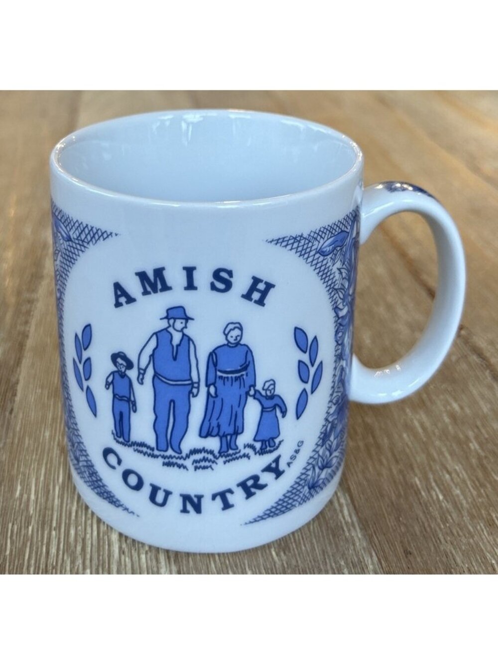Amish Country Souvenir Coffee Tea Mug Cup Blue and White Vintage